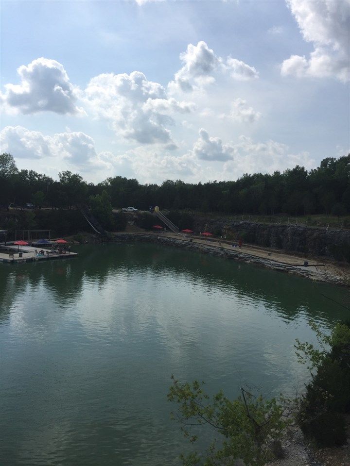 Logan County: 1850 Nashville Rd, Russellville, KY 42276